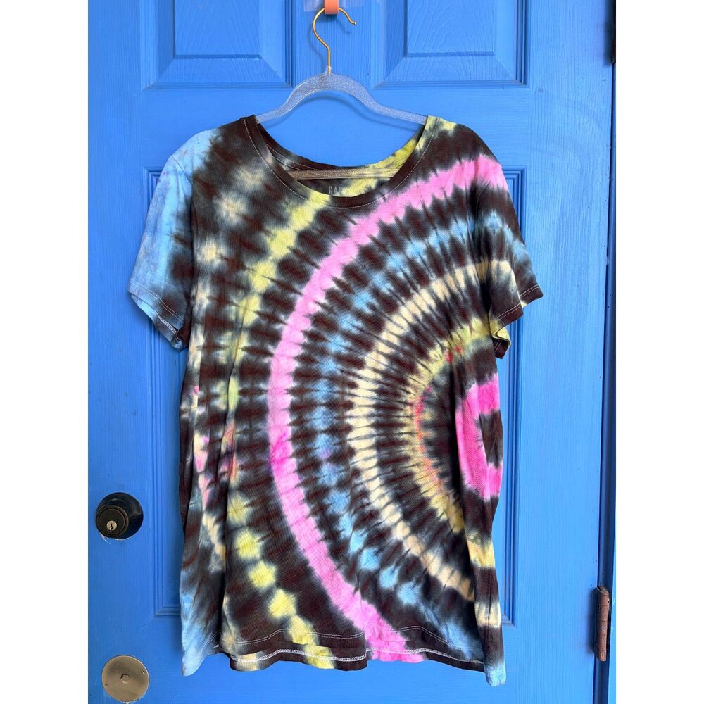 Handmade tie dye gap favorite tee xl
